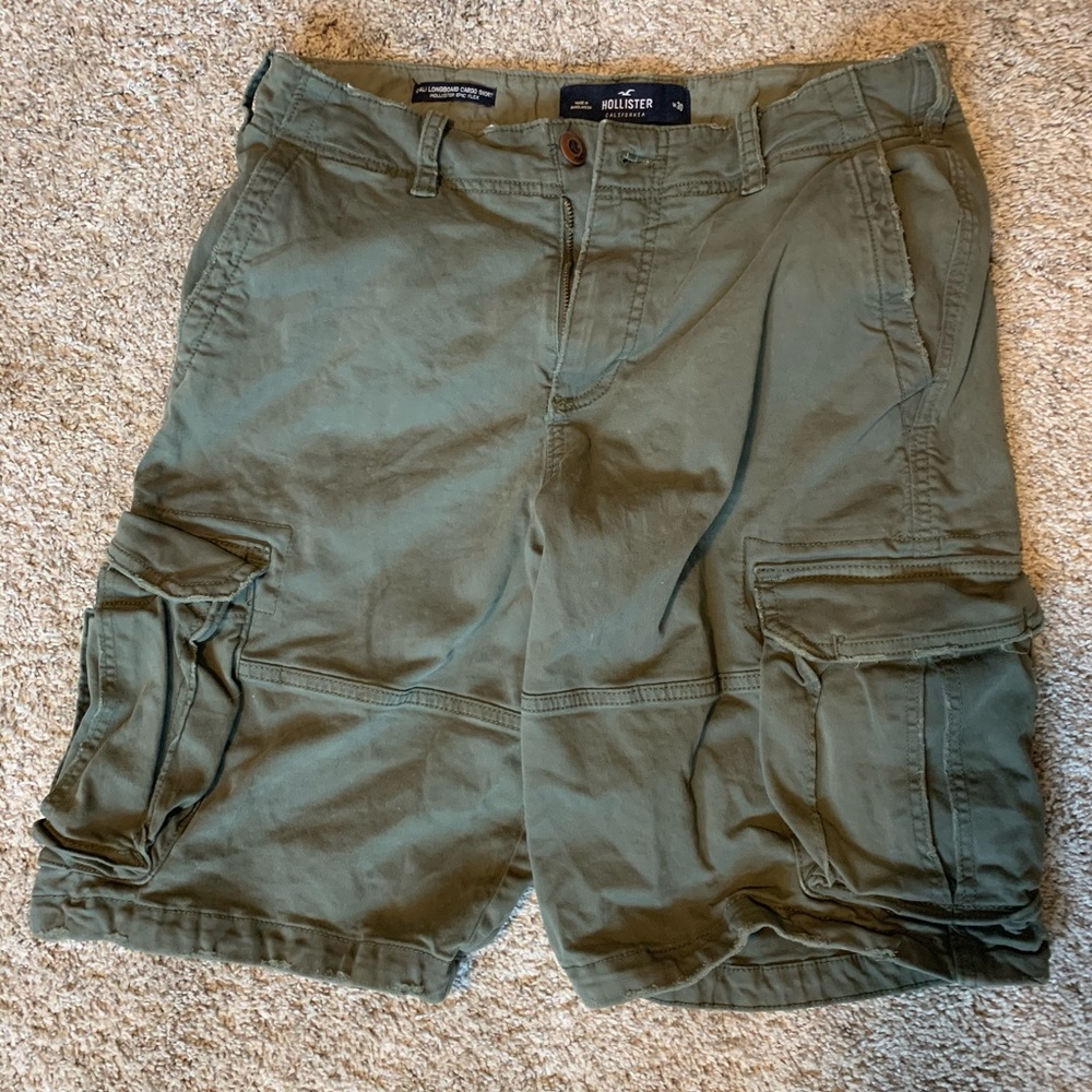 Hollis get Cargo shorts